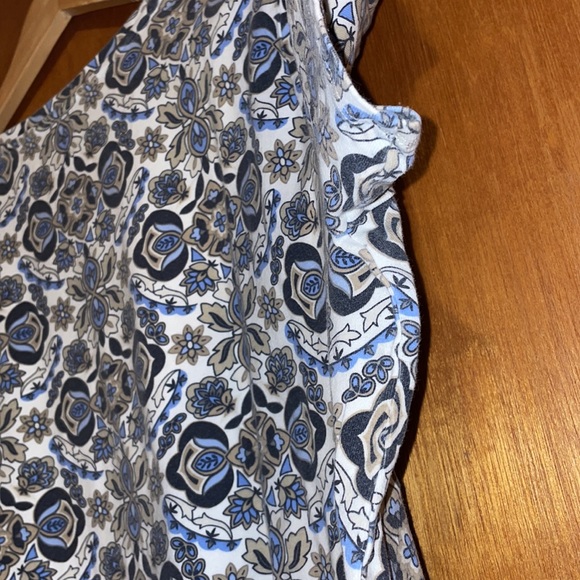 •CROFT & BARROW•BLUE/WHITE CLASSIC V-NECK TEE SIZE 2X - Picture 7 of 7